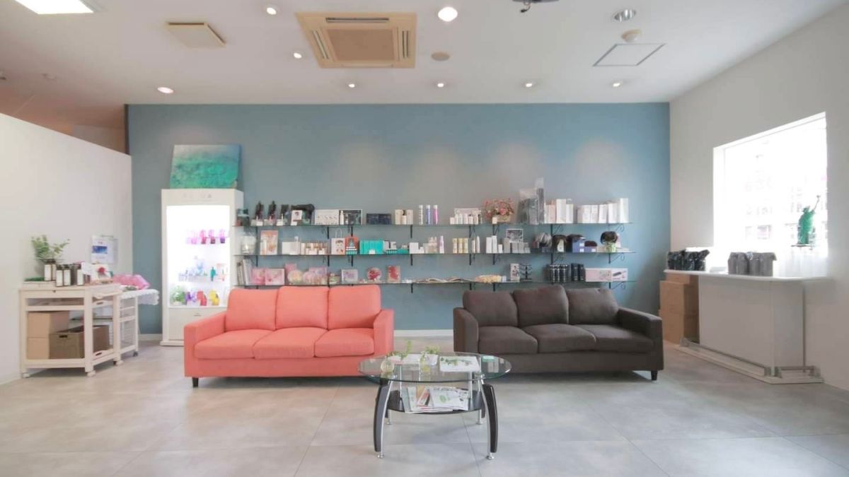 福岡市西区の美容室ROSE HIPの待合室